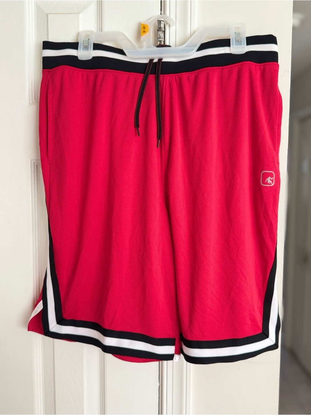 AND1 Basketball Shorts Mens Large Red Mesh Gym Athletic 11 Inseam NWT Striped
